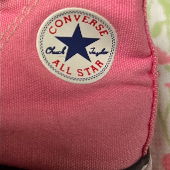 Vintage  Pink Converse High Top Chuck Taylor Toddler  Shoes! - Picture 10 of 14